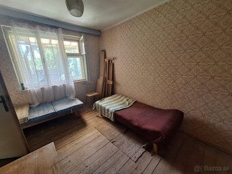 Rodinný dom so srdcom chalupy: Pokojné bývanie v obci Ľutina