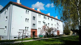 NA PREDAJ zrekonštruovaný byt v obľúbenej obci Kalinovo len 