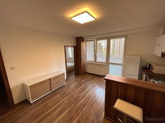 Na prenájom: 1,5-izbový byt s loggiou – Košice, Titogradská 