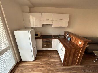 Na prenájom: 1,5-izbový byt s loggiou – Košice, Titogradská 