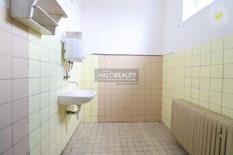 Realitná kancelária HALO reality a Andrea Kovarčíková, konta