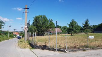 Ponúkame Vám na predaj pozemok - pre rodinné domy Nitra, Šúd