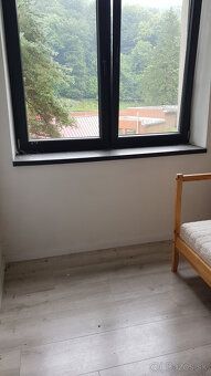 Ponúkame Vám na predaj bytový dom Vyhne, Pri kúpalisku. Ploc