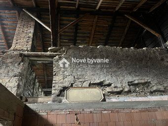 Ponúkame Vám na predaj starší dom s pozemkom, v obci Ľubica,