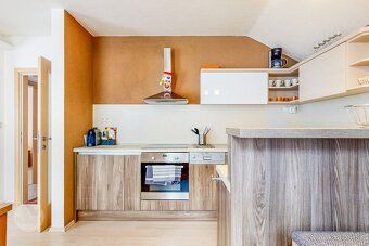 Exkluzívne iba v našej realitnej kancelárii www.byvaniepodta