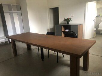 Popis objektu :
- Úžitková plocha od 430 m2. - Výška stropu:
