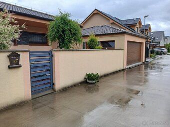 Predám novostavbu rodinného domu (zastavaná plocha 200m²) v 