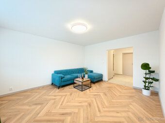 Ponúkame na predaj nadštandardne zrekonštruovaný 3-izbový by