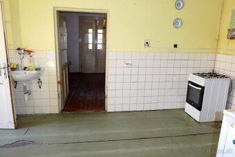 ***ZNÍŽENÁ CENA!*** 🏡 Rodinný dom s veľkorysým pozemkom len 