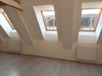 Ponúkame Vám na prenájom 1KK izbový byt Žilina, Bytčická. Pl