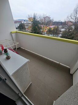 Ponúkam na predaj 2-izbový byt na Mazúrovej ulici v Skalici,