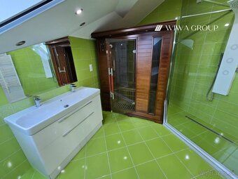 🏢 Modernizovaný podkrovný byt s výťahom – Nesvady
💰 Cena: 16