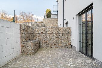 Typ: 4-izbový byt Ulica: Na Hriadkach Obec: Bratislava-Devín