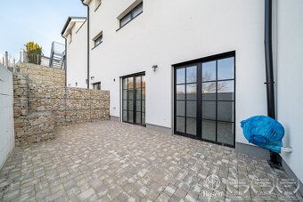 Typ: 4-izbový byt Ulica: Na Hriadkach Obec: Bratislava-Devín
