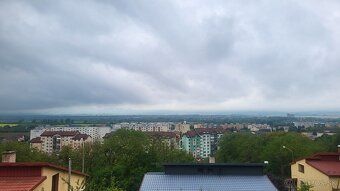 Predám vo Vranove dvojposchodový rodinný dom, jedno poschodi