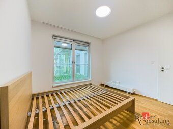 Ponúkame na prenájom veľkometrážny priestranný 3-izbový byt 