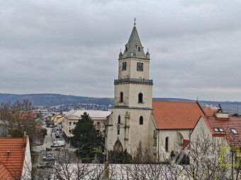 Typ: 2-izbový byt Ulica: michalska Obec: Hlohovec
Ponúkam na