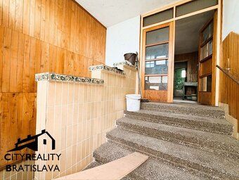 Realitná kancelária CITY REALITY BRATISLAVA Vám ponúka Exklu