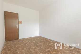 Typ: 3-izbový byt Ulica: Okružná Obec: Čadca
Moderný maklér 