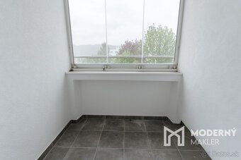 Typ: 3-izbový byt Ulica: Okružná Obec: Čadca
Moderný maklér 