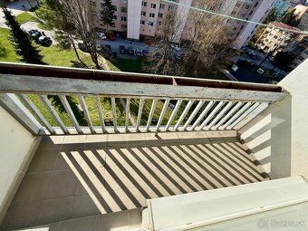 „Užite si pohodlie mesta a relax na vlastnom balkóne každý d