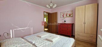 Na predaj: Priestranný 3-izbový apartmán v Novej Lesnej – id
