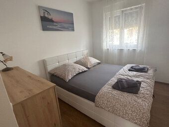 Typ: 3-izbový byt Ulica: Vir Obec:
Nové Bývanie RK Vám ponúk