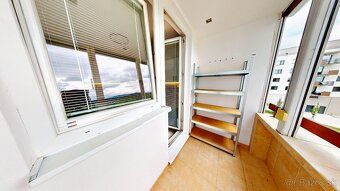 NA PREDAJ: zrekonštruovaný 3+kk-izbový byt | Považská Bystri