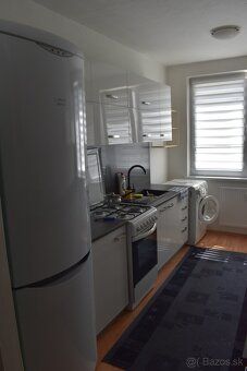 ponúkam 3- izbový byt na prenájom, zrekonštruovaný, plne zar