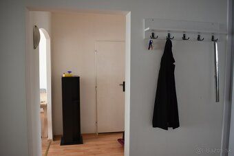 ponúkam 3- izbový byt na prenájom, zrekonštruovaný, plne zar