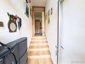 RK RE/MAX Vám na predaj ponúka jedinečný jednopodlažný 6 - i