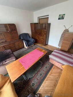 Ponúkame na prenájom 2-izbový byt v Prievidzi na ulici Rasti
