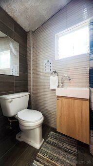 Nabízíme k prodeji plně vybavený apartmán v projektu Sunbeha