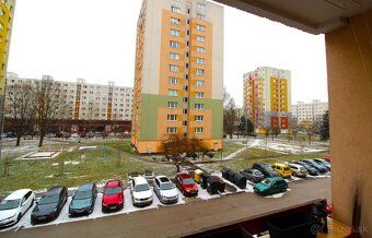 Reality Alpia Vám ponúkajú na prenájom priestranný a komplet