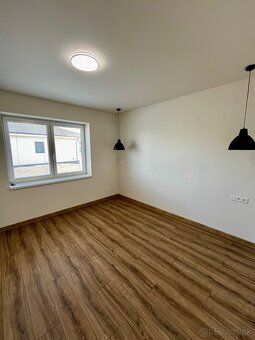 🏡Ponúkame na predaj kvalitne postavený, moderný a nadštandar
