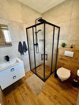 🏡Ponúkame na predaj kvalitne postavený, moderný a nadštandar