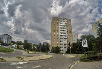 * Ponuka na prenájom moderný, zariadený, PRIESTRANNÝ 2 izbov