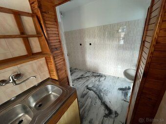 Ponúkam na prenájom obchodné priestory resp. reštauračné pri