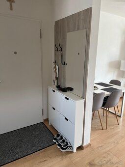 Od 1.8. Plne vybaveny moderny Slnecny dvor 2 plus parking