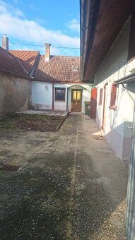 *60km od Bratislavy *6km od SK hranic / prechod Moravský Sv.