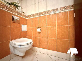 Exkluzívne ponúkame na predaj kompletne zariadený apartmán o