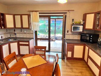 Na predaj zariadený apartmánový dom v obci Šiatorská Bukovin