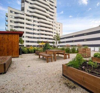 Ponúkame Vám na predaj 3-izbový byt s výmerou 67 m² vrátane 