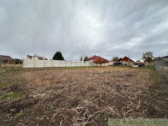 Ponúkame na predaj starší rodinný dom v pôvodnom stave, ktor