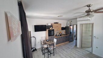DADOT ponúka na predaj pekný moderný apartmán. Dispozične sa