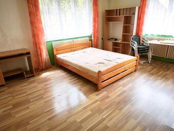 Zachovalý 3-podlažný dom v Turkove na 1824 m² pozemku – polo