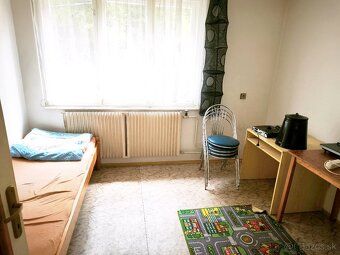 Zachovalý 3-podlažný dom v Turkove na 1824 m² pozemku – polo