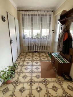 Hľadáte pokojné bývanie mimo ruchu mesta s dostatkom priesto