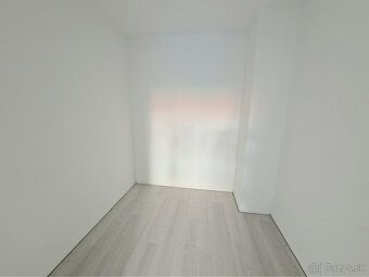 Realitná kancelária A-W Real Vám ponúka na predaj 3- izbový 