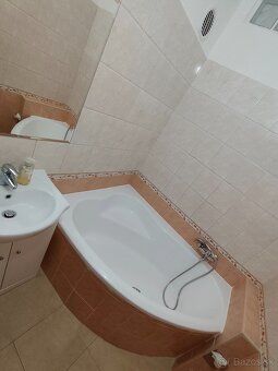 Ponúkam na dlhodobý prenájom krásny 2-izbový byt s balkónom 